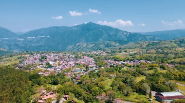 Antioquia, Kolombiya 'daki Venedik manzaralı panoramik manzara.