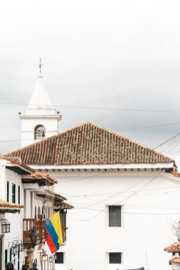 Villa de Leyva, Kolombiya. 20 Ağustos 2023: Kilise ve sömürge mimarisi.