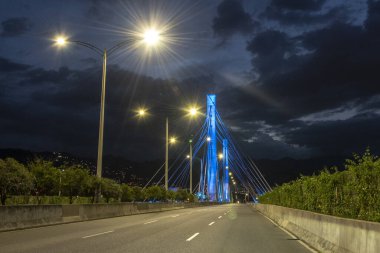 Medellin, Antioquia, Kolombiya. 24 Mayıs 2013: 4 Güney Bulvarı Köprüsü. 