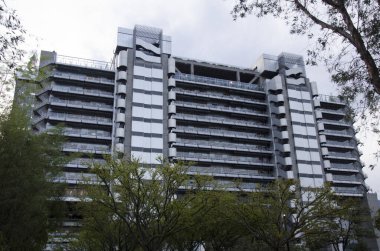 Medellin, Antioquia, Kolombiya. 15 Şubat 2013: Epm gece akıllı bina.