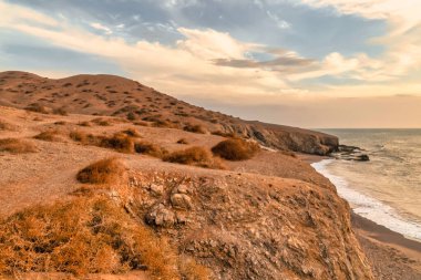 Cabo de la Vela plajında gün batımı, Guajira, Kolombiya.