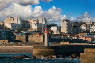 Douro Nehri 'ne bakan Las Felgueiras Deniz Feneri. Porto, Portekiz. 