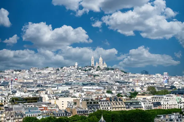 22 Nisan 2022: Les Invalides, şehrin mimari ve panoramik manzarası..