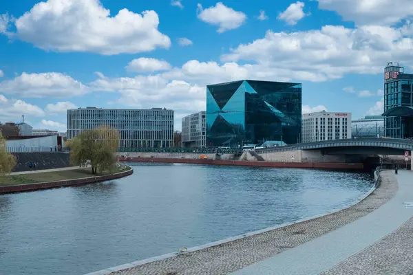 Βερολίνο Γερμανία Απριλίου 2022 3Xn Cube Berlin Και Θέα Του Φωτογραφία Αρχείου