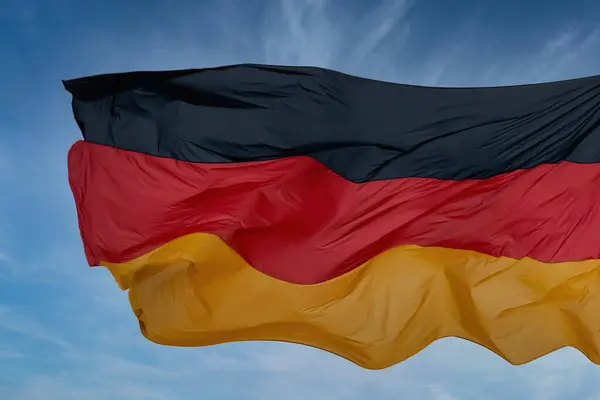 Tysklands Flagga Förgrunden Blåst Vinden Berlin Tyskland Stockfoto