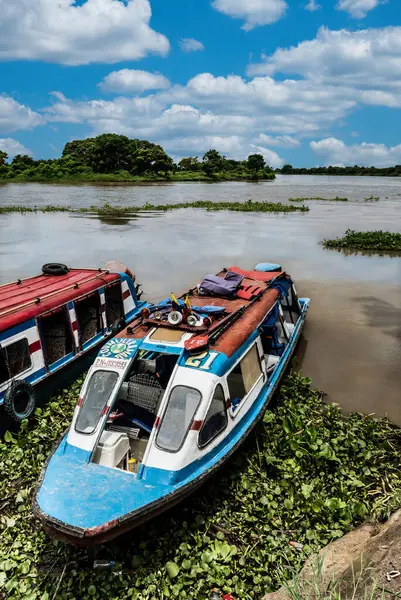 stock image Dynamics of the Magdalena River near the town of Santa Cruz de Mompox. Colombia. 