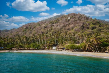 Santa Marta, Magdalena, Kolombiya. 21 Ocak 2013: Kulübe ve plaj Cabo San Juan del Guia.