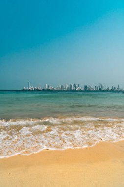 Tierra Bomba Adası 'ndan Bocagrande manzarası. Cartagena, Bolivar.