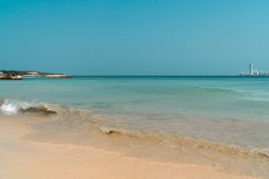 Tierra Bomba Adası 'ndan Bocagrande manzarası. Cartagena, Bolivar.