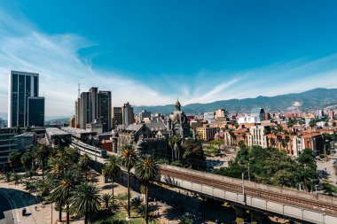 Medellin, Antioquia, Kolombiya. 17 Ocak 2024: Kültür ve Medellin Metro Sarayı.