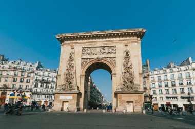 Paris, Fransa. 24 Mart 2011: Saint-Denis Kapısı.