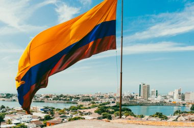 Cartagena, Bolivar, Kolombiya. 18 Ocak 2013: Kartagena ve Bayrak Panoramik.