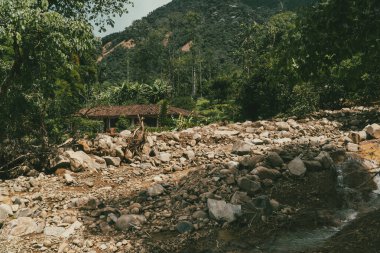 Barranquilla, Kolombiya 'da taş yağmuru.
