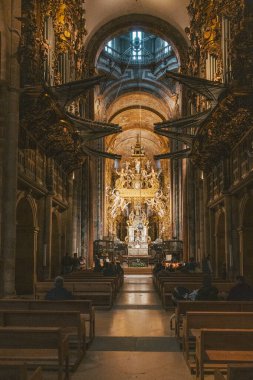 Santiago de Compostela, Galiçya, İspanya. 9 Kasım 2024: Santiago de Compostela Katedrali 'nin içi ve dışı.