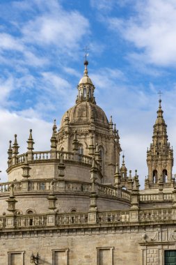 Santiago de Compostela, Galiçya, İspanya. 9 Kasım 2024: Santiago de Compostela Katedrali 'nin içi ve dışı.