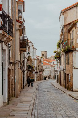 Santiago de Compostela, Galiçya, İspanya. 9 Kasım 2024: Santiago de Compostela 'nın tarihi merkezi ve mimarisi.