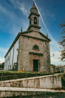 Santiago de Compostela, İspanya. 9 Kasım 2024: Santiago de Compostela San Pelayo de Sabugueira Kilisesi
