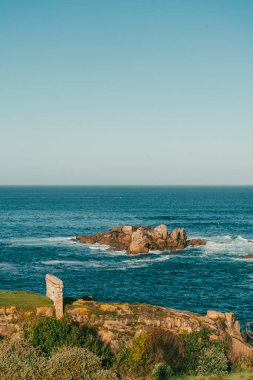 İspanya, La Coruna 'da okyanus manzarası ve deniz manzarası.