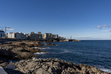 Ensenada del Orzn 'dan panoramik manzara. La Corua, İspanya.