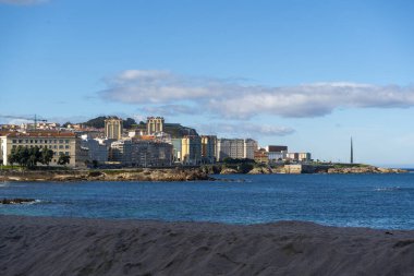 La Coruna, İspanya. 11 Kasım 2024: Riazor plajındaki panoramik manzara.