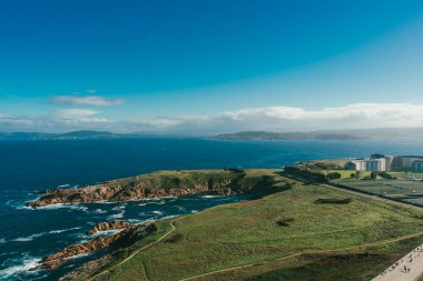 Punta Herminia Atlantik Okyanusu 'na bakıyor. La Coruna, İspanya.