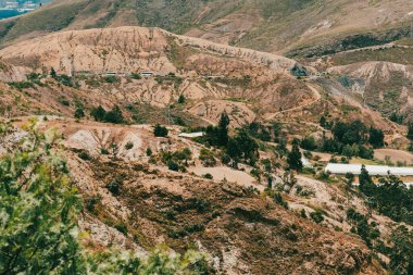 Villa de Leyva, Boyaca, Kolombiya 'ya giden çöl manzarası yolu..