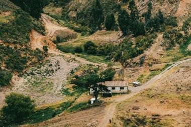 Villa de Leyva, Boyaca, Kolombiya 'ya giden çöl manzarası yolu..