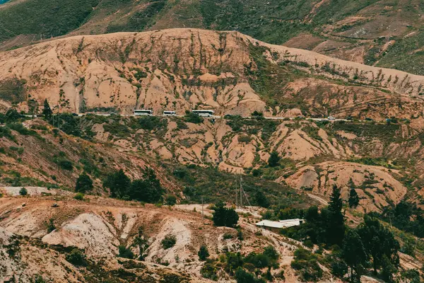 Villa de Leyva, Boyaca, Kolombiya 'ya giden çöl manzarası yolu..