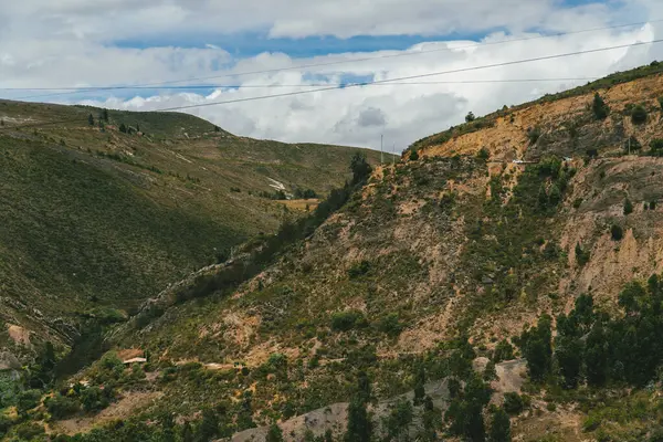 Villa de Leyva, Boyaca, Kolombiya 'ya giden çöl manzarası yolu..