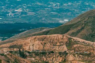 Villa de Leyva, Boyaca, Kolombiya 'ya giden çöl manzarası yolu..