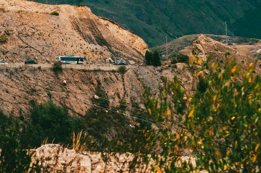 Villa de Leyva, Boyaca, Kolombiya 'ya giden çöl manzarası yolu..