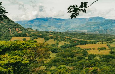 Antioquia La Pintada 'nın güneybatısında manzara.