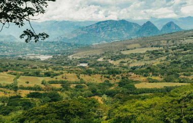 Antioquia La Pintada 'nın güneybatısında manzara.