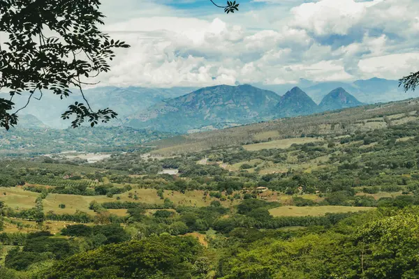 Antioquia La Pintada 'nın güneybatısında manzara.