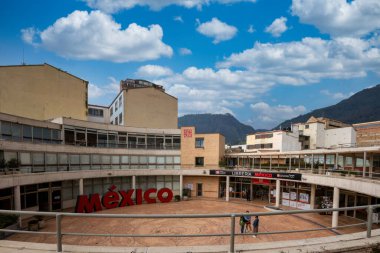 Bogota, Kolombiya. 5 Temmuz 2021: Gökyüzü bulutlu La Candelaria.