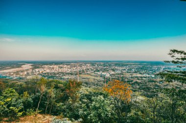 Yopal, Casanare, Kolombiya 'nın panoramik görüntüsü. 