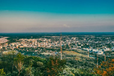 Yopal, Casanare, Kolombiya 'nın panoramik görüntüsü. 