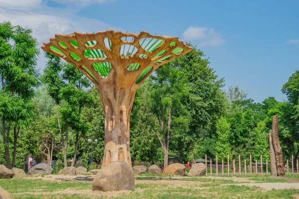 Sculpture Décorative Palmier Dans Zoo Kiev Art Nouveau Sculpture High — Photo