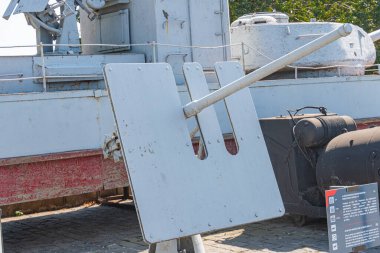 Ukrayna 'ya top atışı. Ukrayna silahlarının sergilenmesinin bir parçası. Rus-Ukrayna savaşı. Kyiv, Ukrayna 10-29-2024.