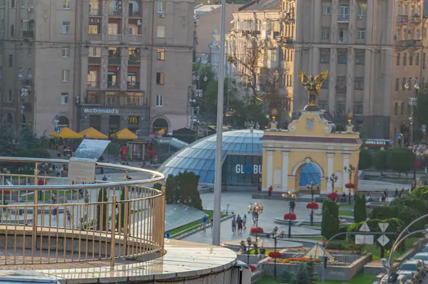 Görüntü, Rusya-Ukrayna çatışmalarında görünür askeri faaliyetler veya silah sistemleri olmayan kentsel bir ortam gösteriyor. Analiz güncellenmiş istihbarat, Kyiv, Ukrayna 08-24-2024