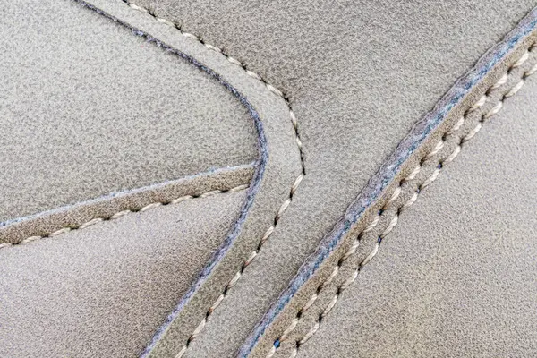 Yüksek çözünürlüklü deri dikişler, gösterişli kalite ve detaylar el çantaları, ayakkabılar, kemerler gibi lüks veya kaliteli pazarlama materyalleri için idealdir.