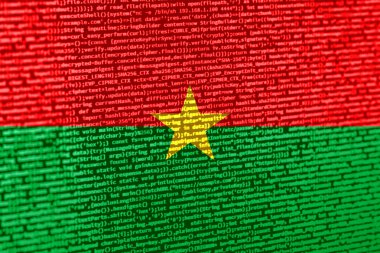 Teknoloji geçmişinde Burkina Faso bayrağı olan dijital bir kavram. Burkina Faso siber güvenlik, programlama ve dijital egemenlik bağlamında. Burkina F 'deki site geliştirmenin sembolik görüntüsü