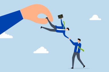 Yetenek savaşı, büyük bir şirket mevcut işverenle boğuşuyor iş adaylarını kontrolden çıkarıyor..