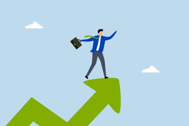 Kendine güvenen girişimci gökyüzüne doğru yükselen bir okun üzerinde duruyor.. 