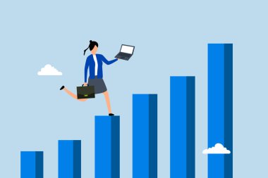 Büyüme, iş kadını dizüstü bilgisayarla grafik ve grafikleri yükseltiyor 