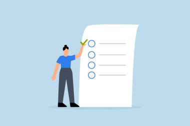 Kadın defter kağıdındaki onay kutusu başarılarının listesini verir.