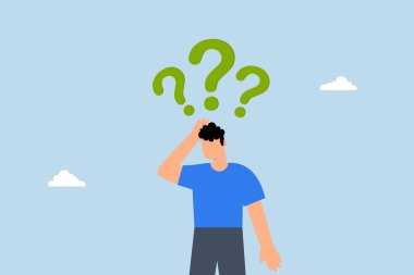 Karar vermeyi düşünmek. Şüpheli davranışları olan bir iş adamı soru işareti olan bir şey düşünüyor..