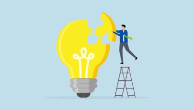 İş sorununu yaratıcılıkla çözmek, iş adamının 4k animasyonu ampul bulmacasını bitirmek için son yapboz parçasını bir araya getirdi.