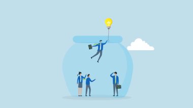 Girişimcilik rutin işlerden kaçıyor, 4k animasyonlu iş adamı, akvaryum kısıtlamalarından kurtulmak için ampul şeklinde sıcak hava balonuyla havada süzülüyor..