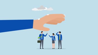 Çalışan desteği, dev iş adamının 4k animasyonu. Yağmur fırtınasından korunan ekip üyesi..